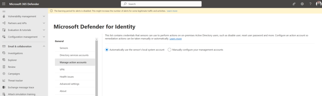 Defender for Identity, Manage action accounts: Auswahl zwischen „Automatically use the sensor&rsquo;s local system account" und „Manually configure your management accounts".